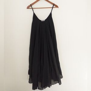 Me & Gee Relaxed Flowy Dress Made In Italy Black Small